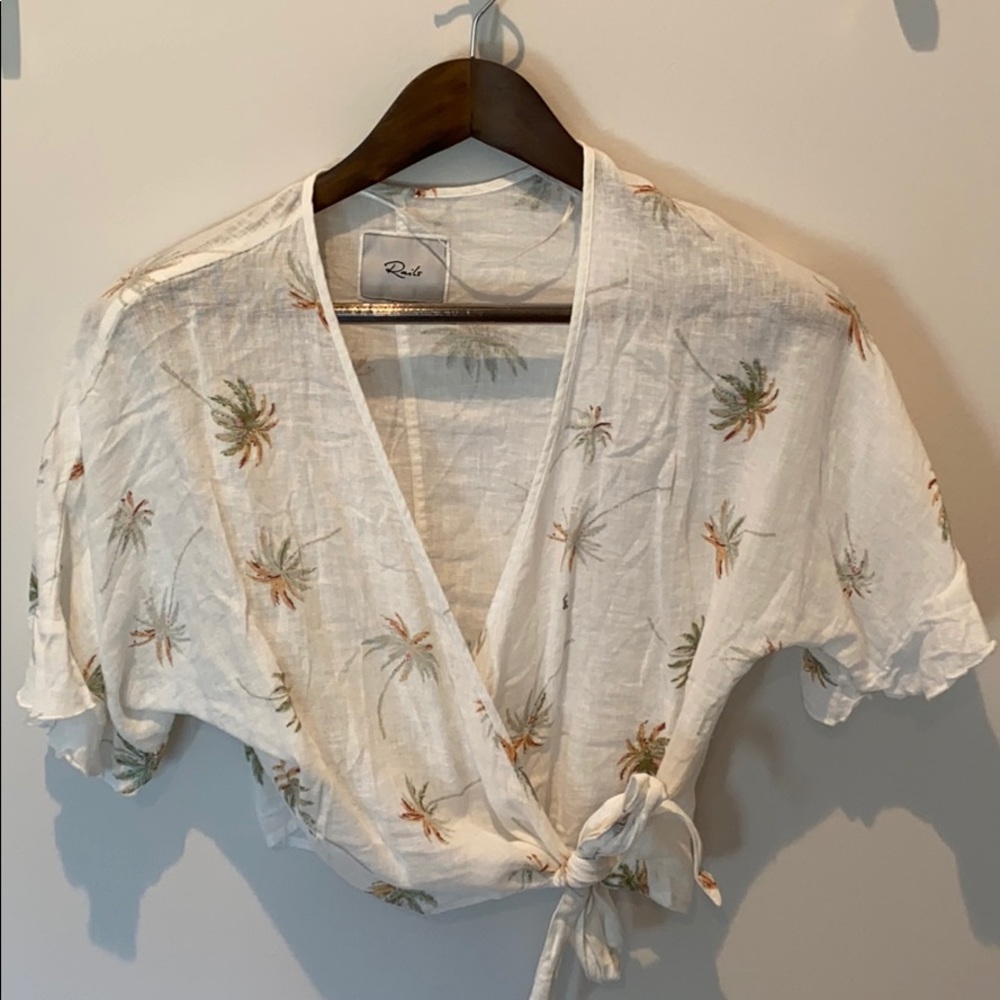 Rails palm crop tie top